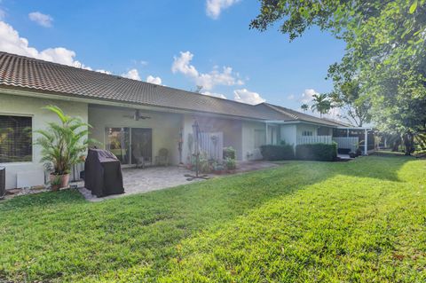 A home in Deerfield Beach