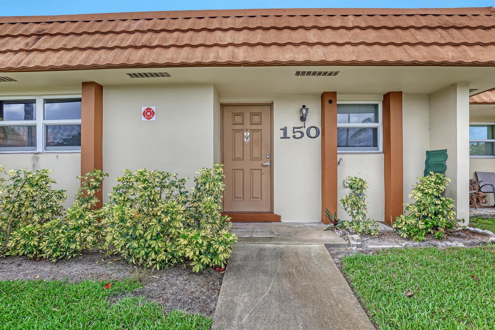 Corner Villa with lots of natural light in 55+ community. This beautifully updated two-bedroom, two-bath condo offers modern comfort and style. The spacious bedrooms have ample closet space, while the updated bathrooms feature sleek fixtures and beautiful granite countertops. The stunning kitchen boasts stainless steel appliances, granite countertops, and custom cabinetry. Enjoy the open concept living and dining area with updated flooring. Additional conveniences include in-unit laundry, central air, and secure parking. This corner Villa is just steps from the pool and tennis courts. Close to shopping and dining. Schedule your tour today!