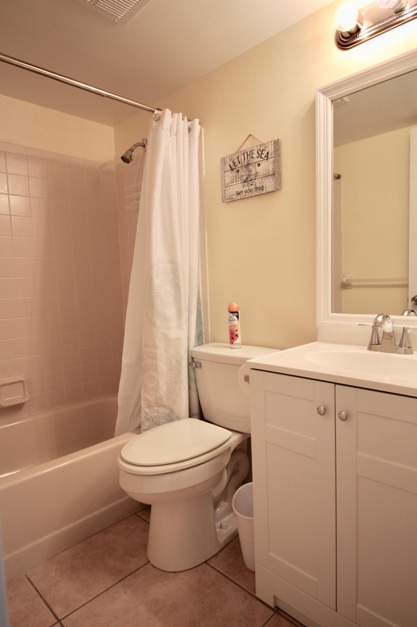 OCEAN HARBOUR CONDOMINIUM D - Residential