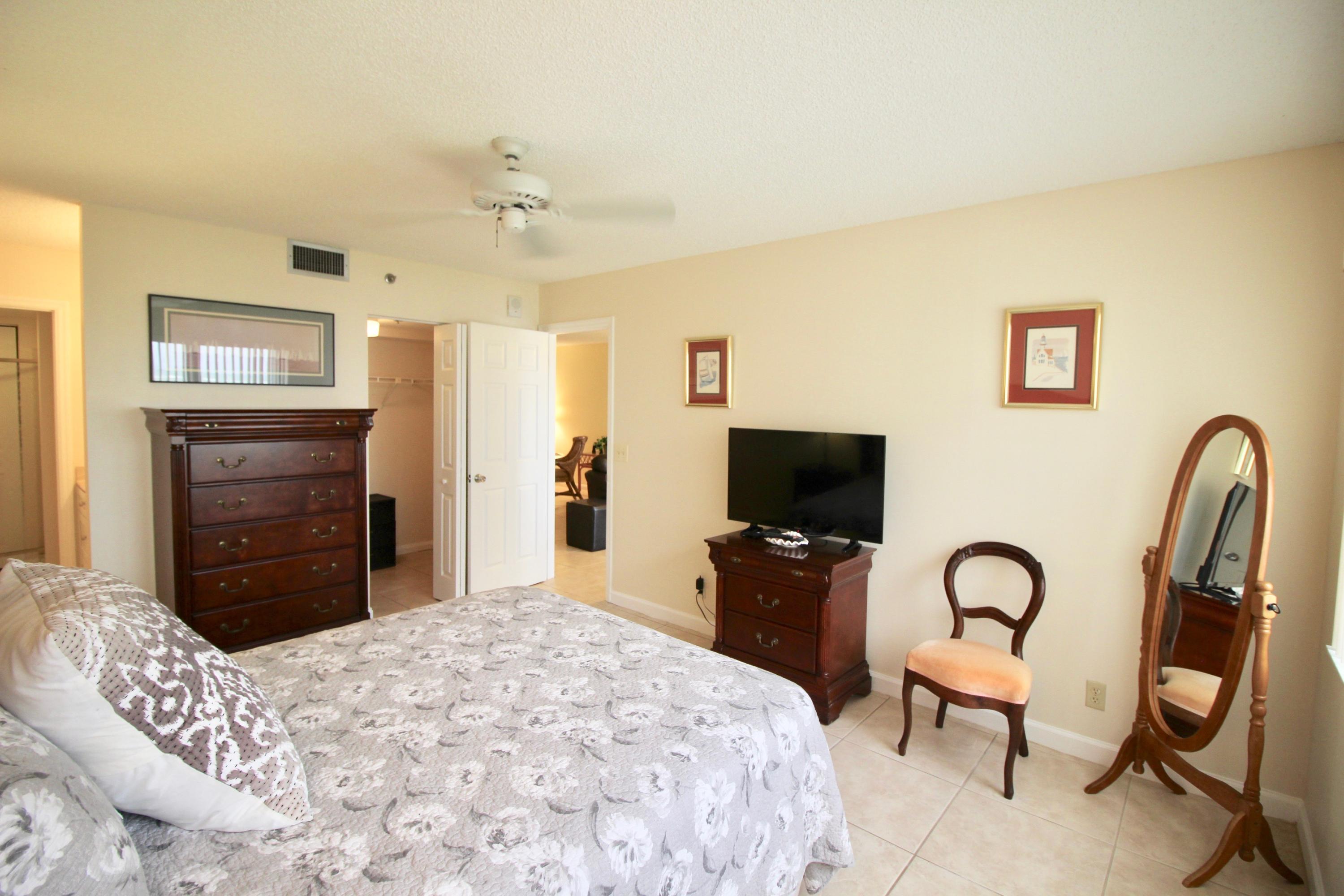 OCEAN HARBOUR CONDOMINIUM D - Residential