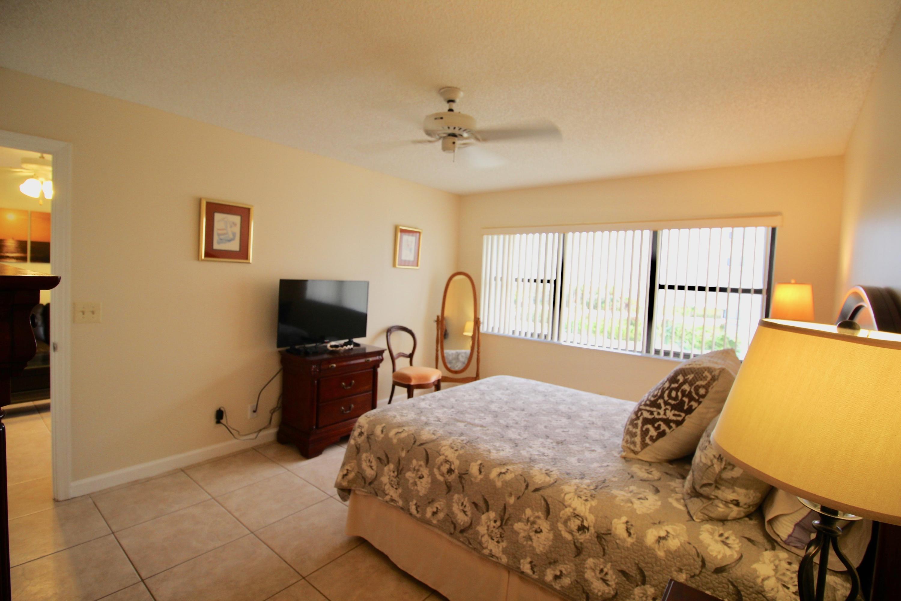 OCEAN HARBOUR CONDOMINIUM D - Residential