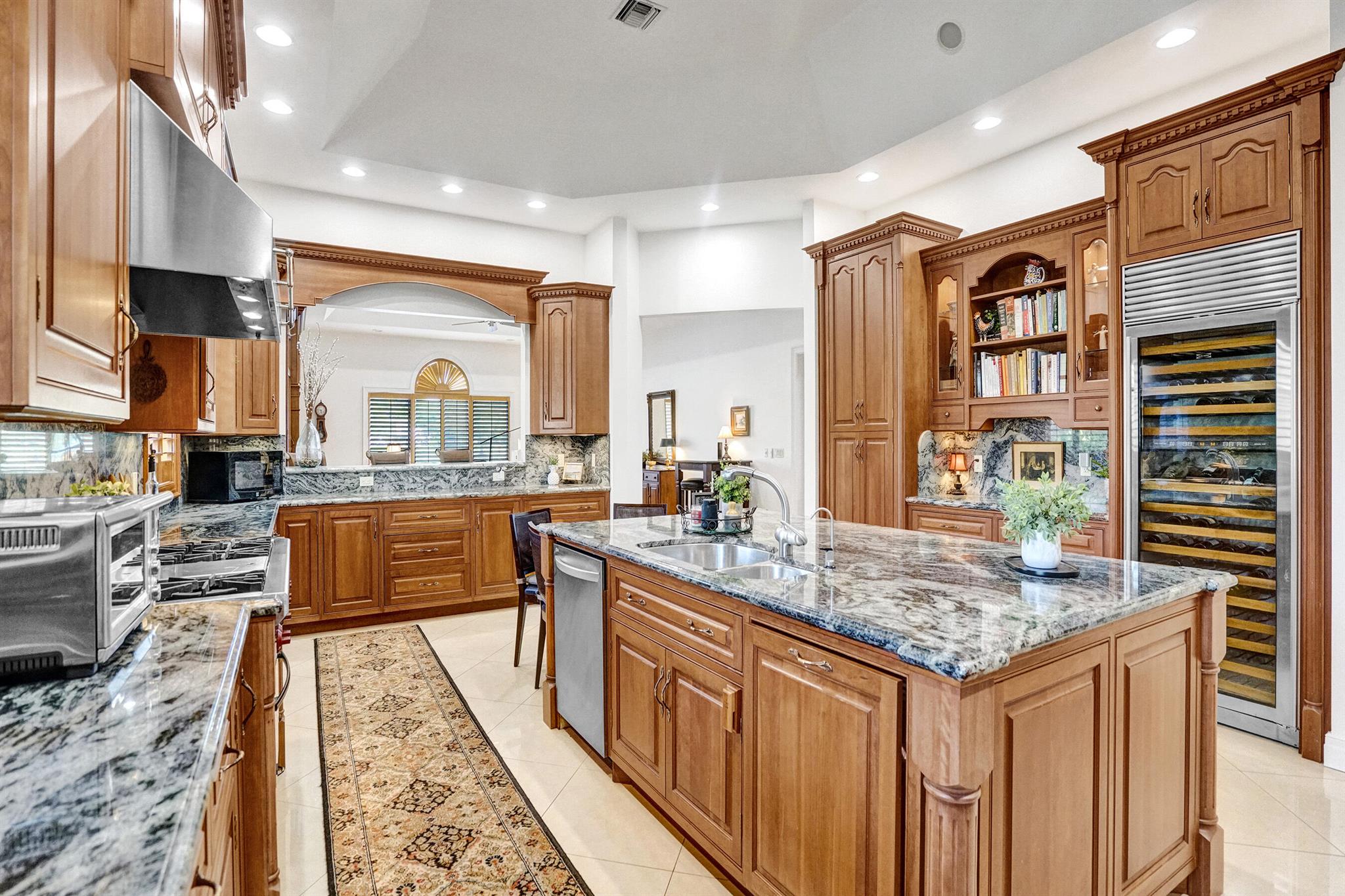 LAGO MAR COLONY - Residential