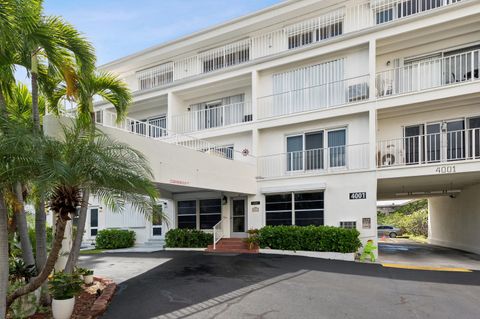 A home in South Palm Beach