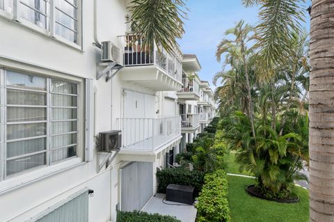 A home in South Palm Beach