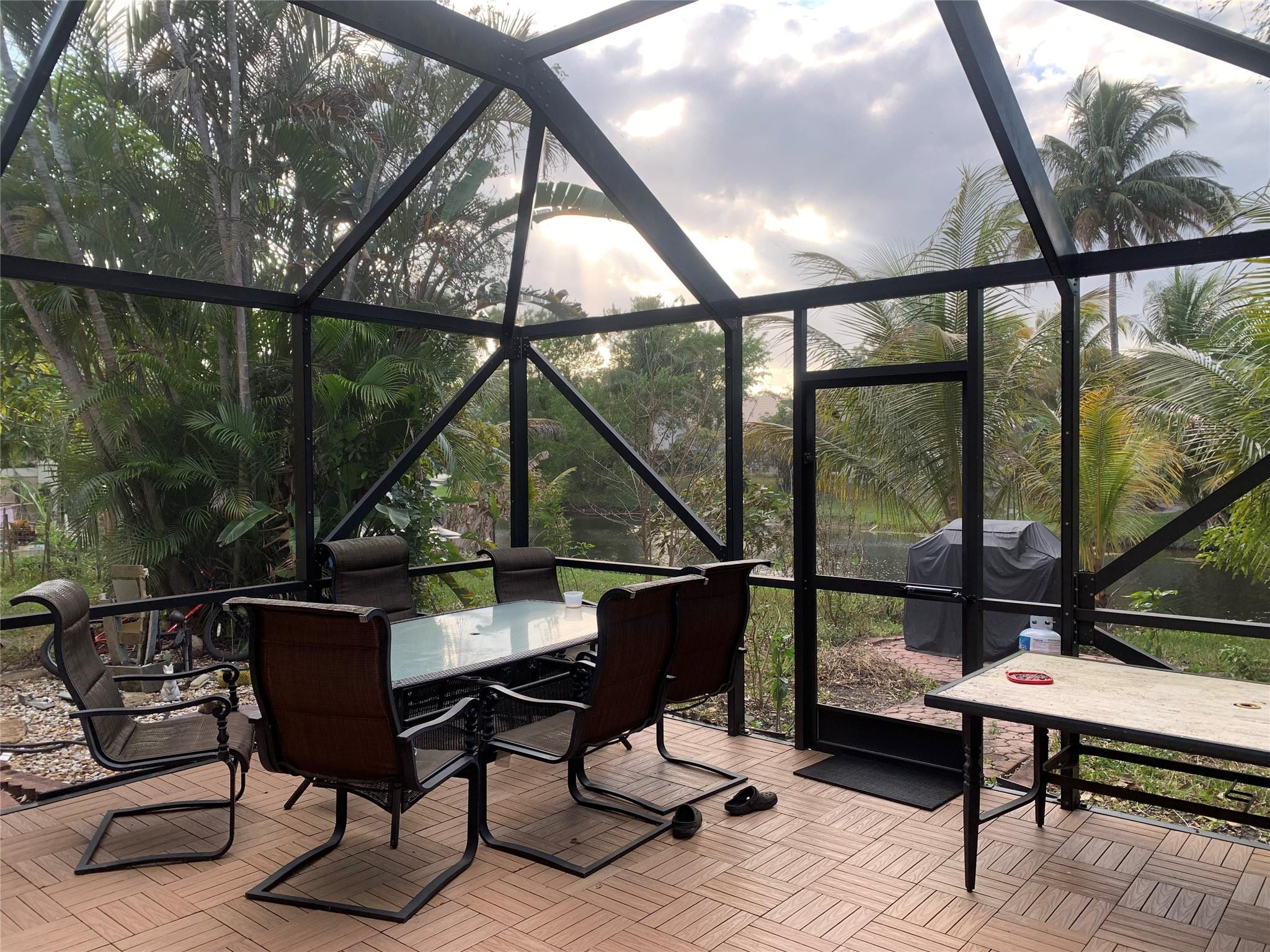 Coral Ridge Drive Comm - Residential