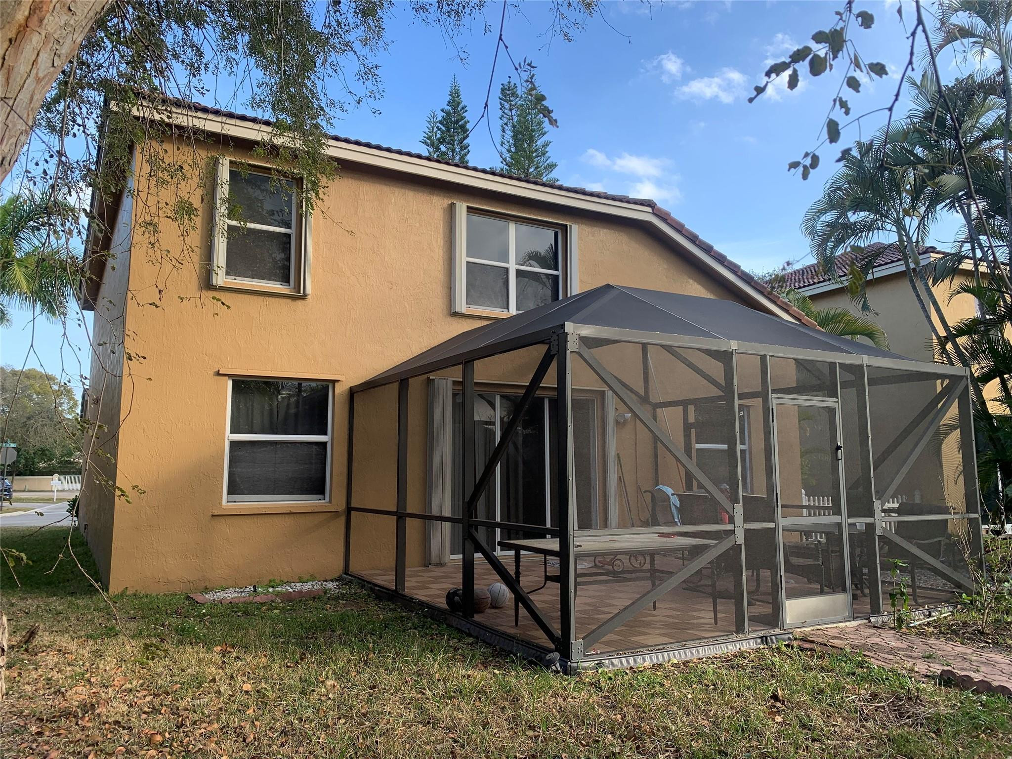 Coral Ridge Drive Comm - Residential