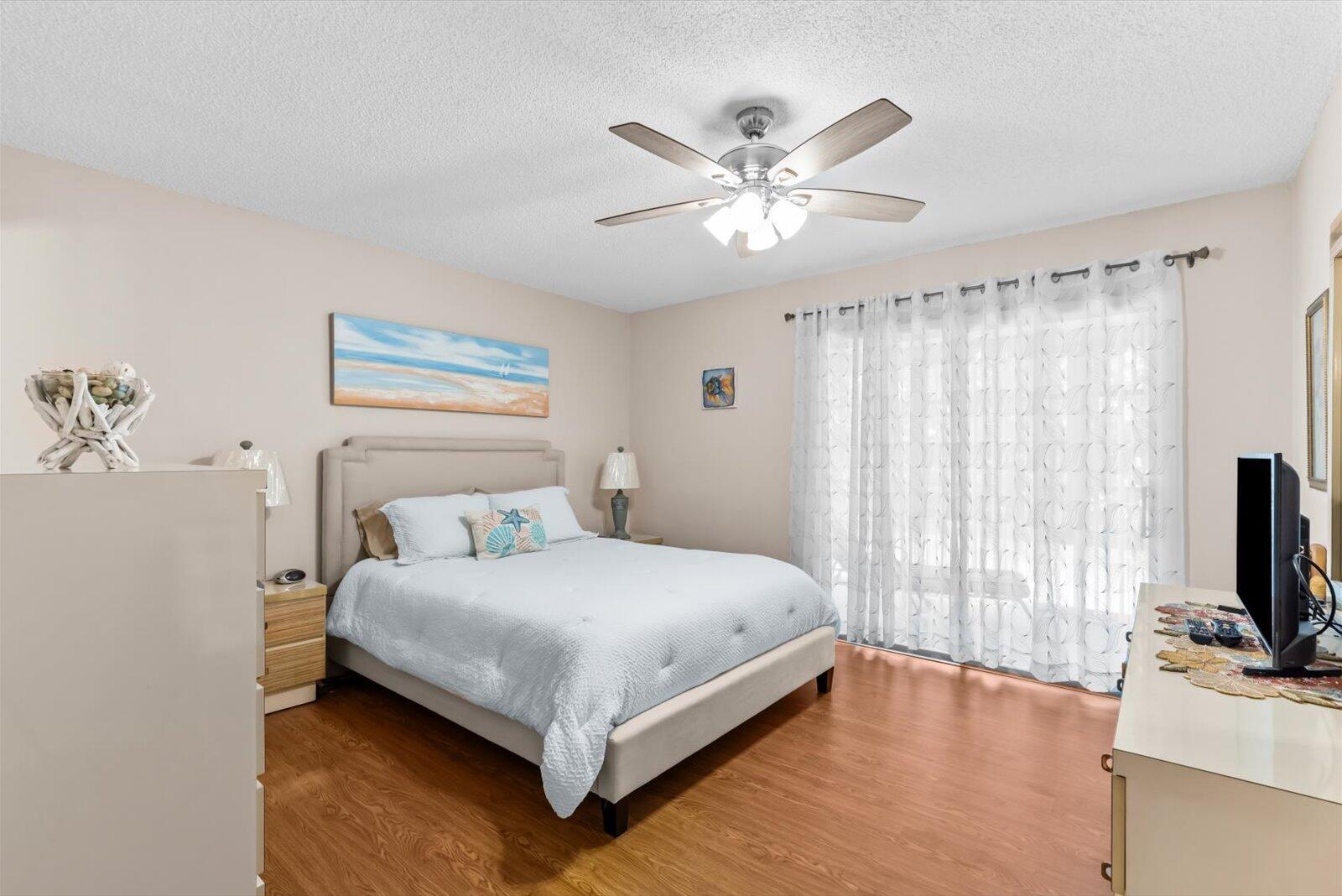 VISTA PINES CONDO - Residential