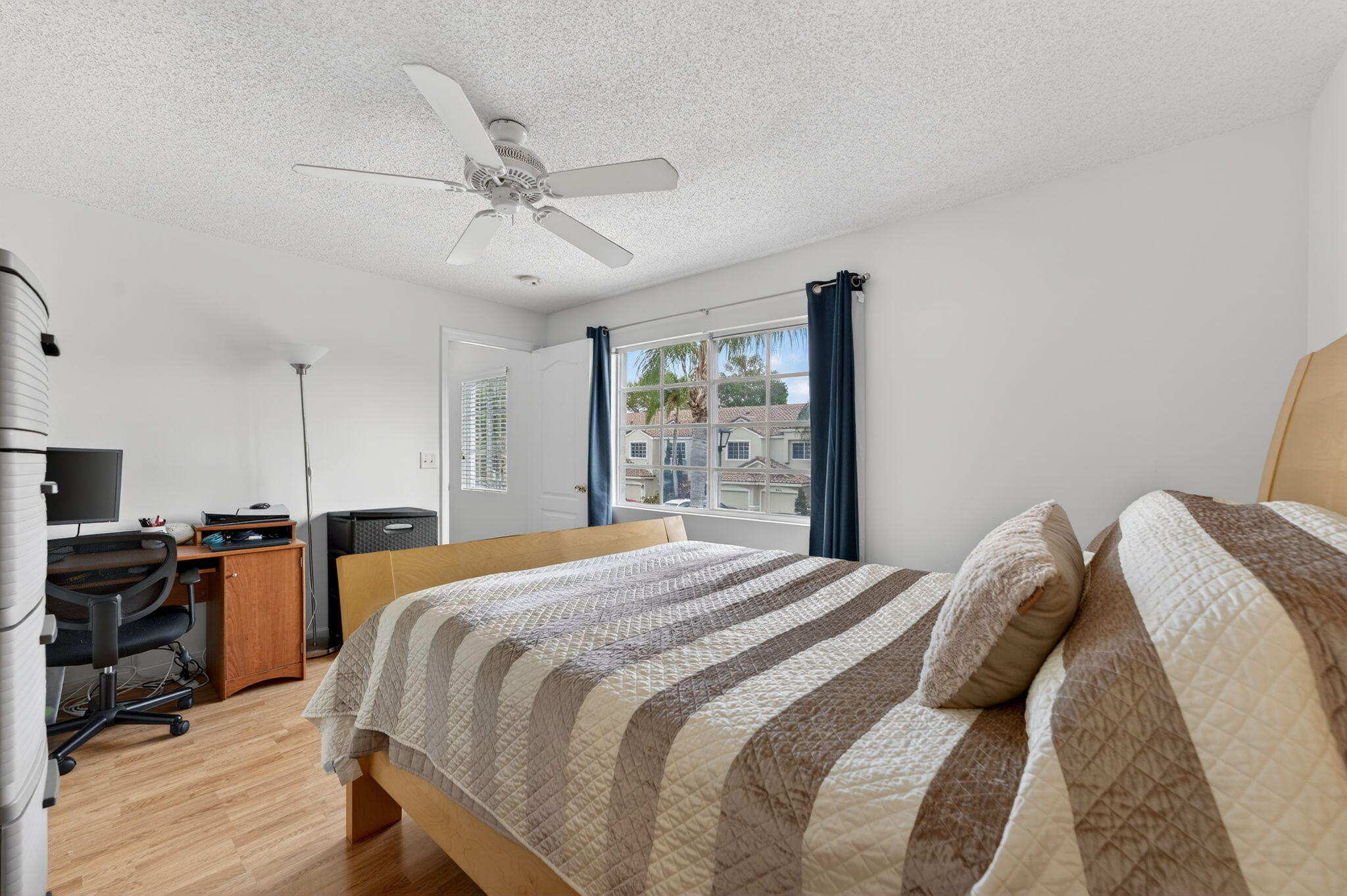 VICTORIA ISLES / SAWGRASS EXCHANGE PLAT - Residential