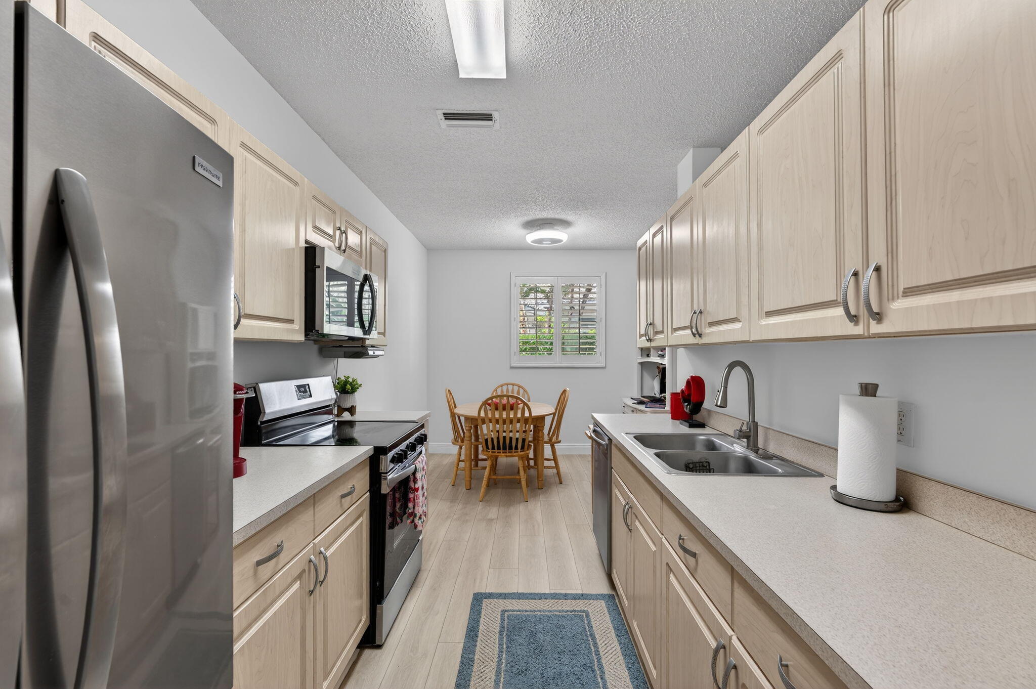 VICTORIA ISLES / SAWGRASS EXCHANGE PLAT - Residential