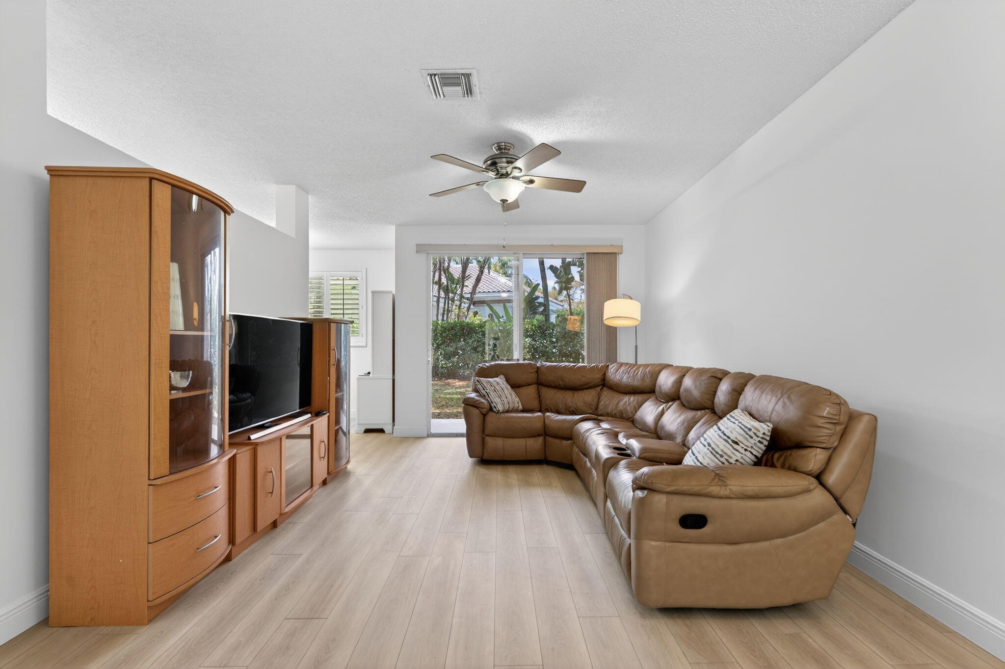 VICTORIA ISLES / SAWGRASS EXCHANGE PLAT - Residential