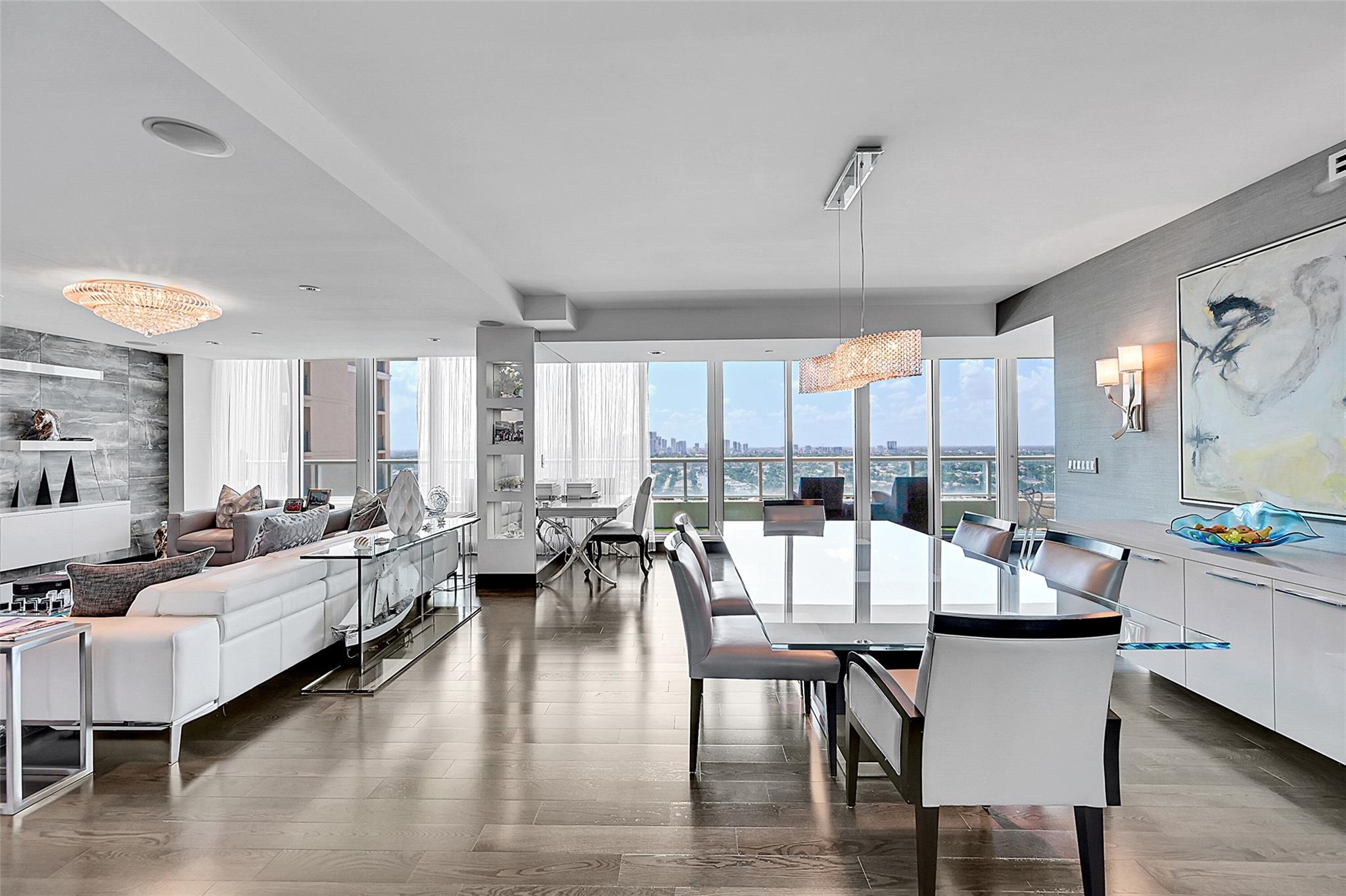 Ritz Carlton - Residential