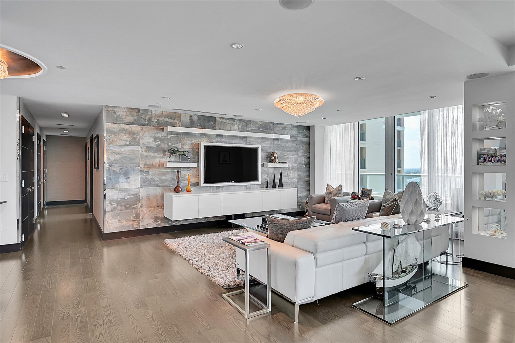 Ritz Carlton - Residential