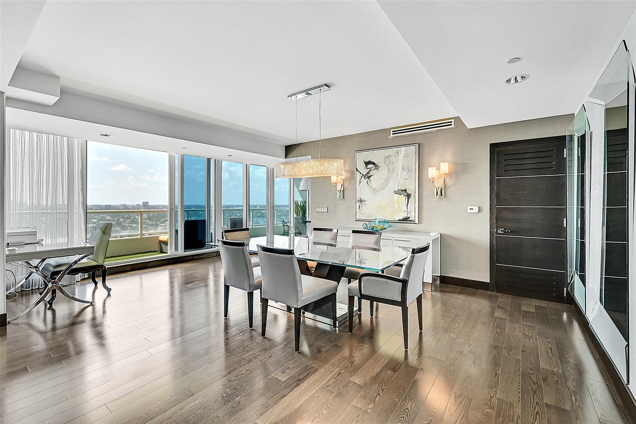 Ritz Carlton - Residential