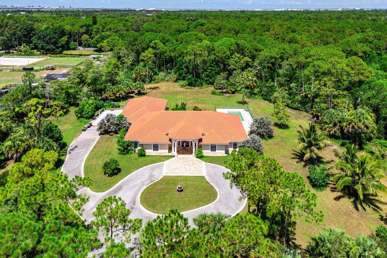 2555 Doe Trail