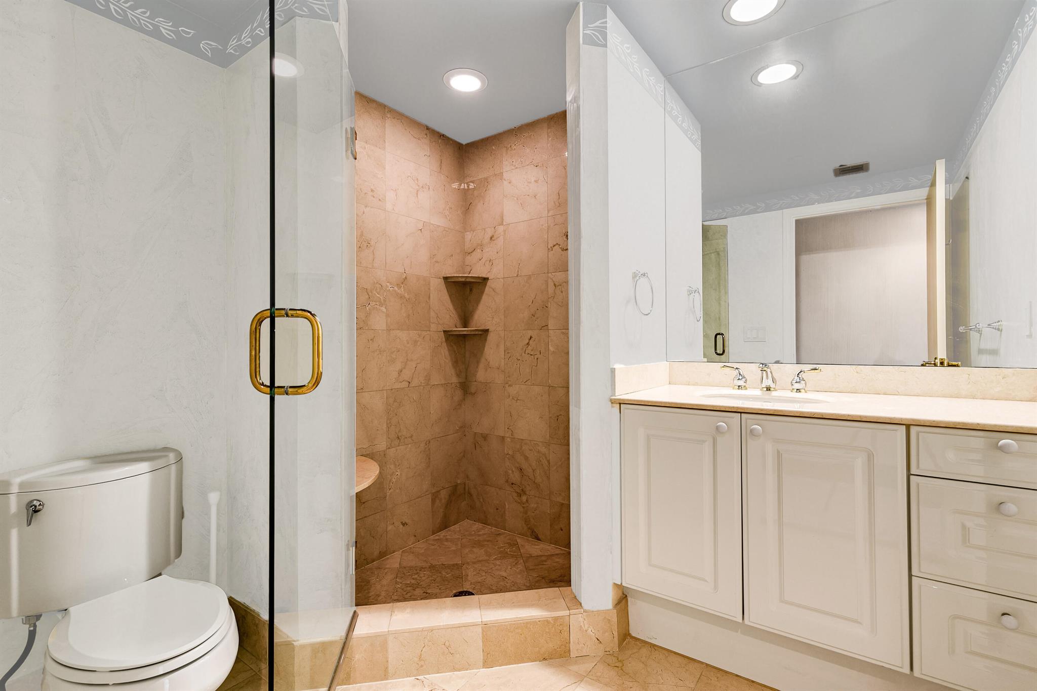 TOSCANA WEST CONDOMINIUM - Residential