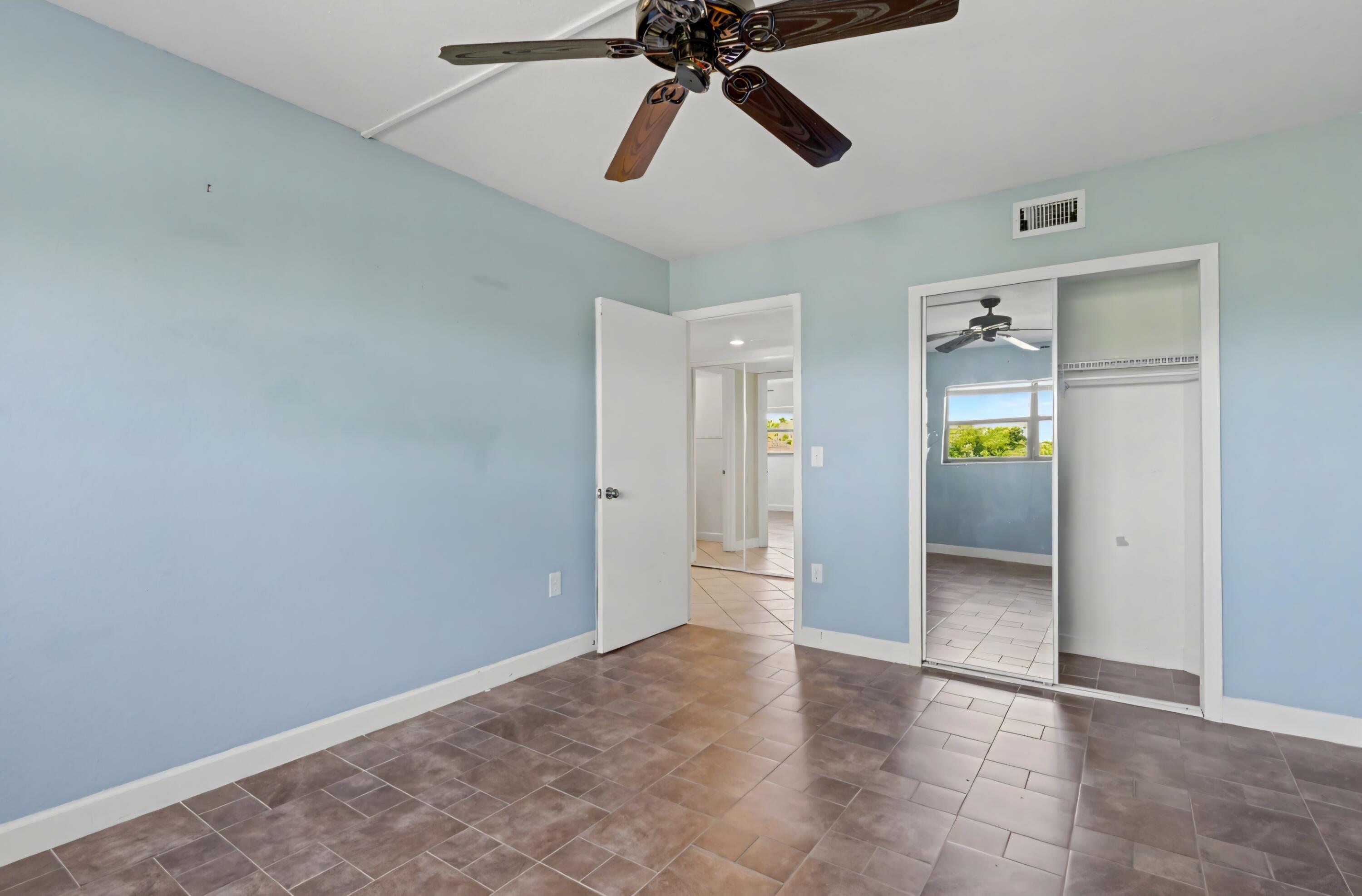 TENNIS CLUB II - Residential