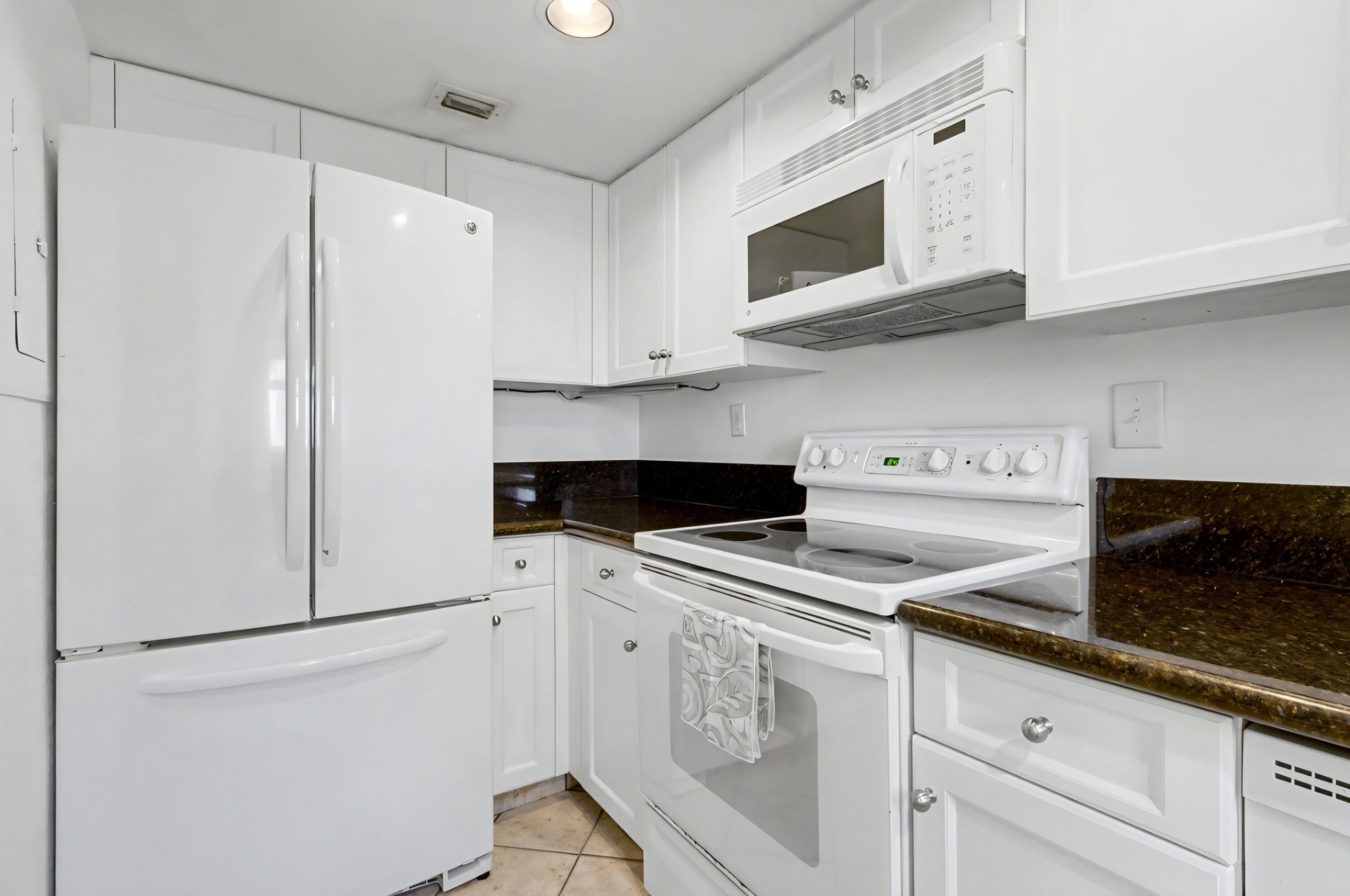 TENNIS CLUB II - Residential