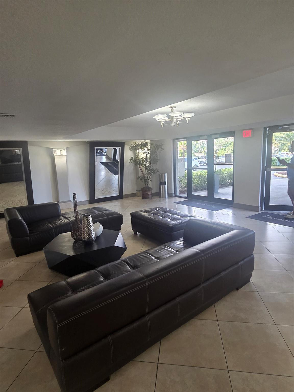 TENNIS CLUB II - Residential