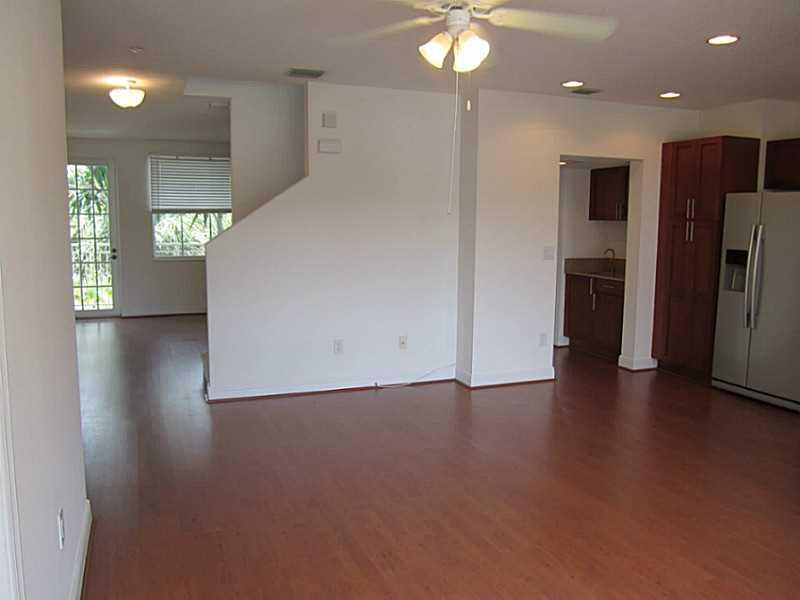 THE VILLAGE AT SAILBOAT B - Residential Lease