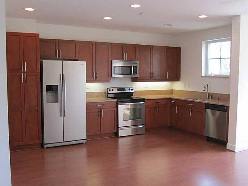 THE VILLAGE AT SAILBOAT B - Residential Lease