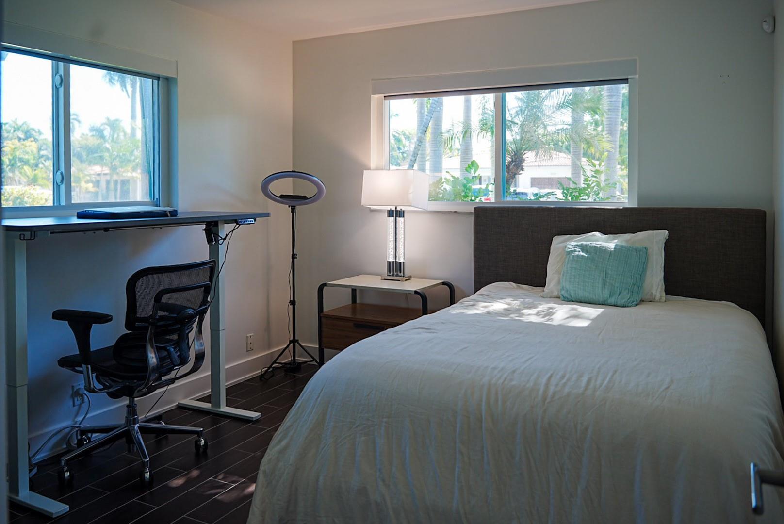 Hollywood Lakes Sec 1-32 - Residential