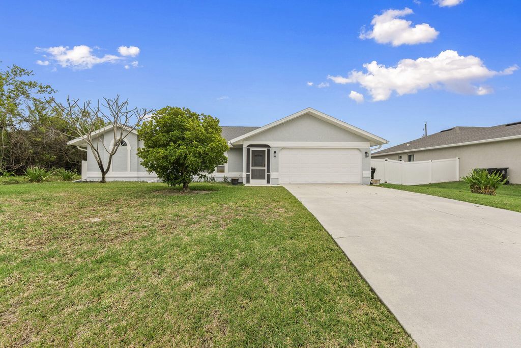 Photo of 2452 SW Fair Isle Road, Port Saint Lucie, FL 34987 (MLS # B26012967)