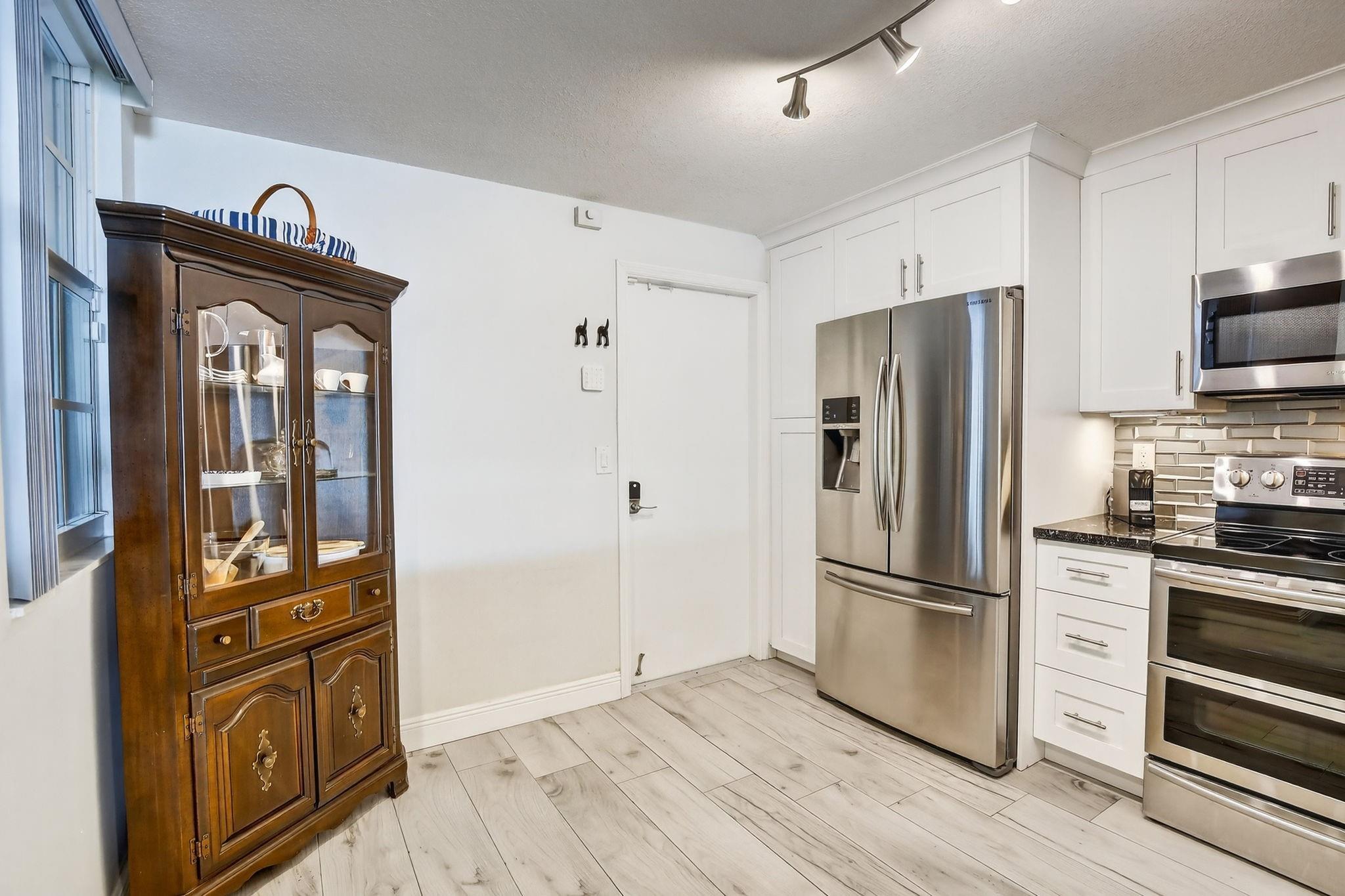 View photos, virtual tours, details... 1291 Sorrento Dr 1291