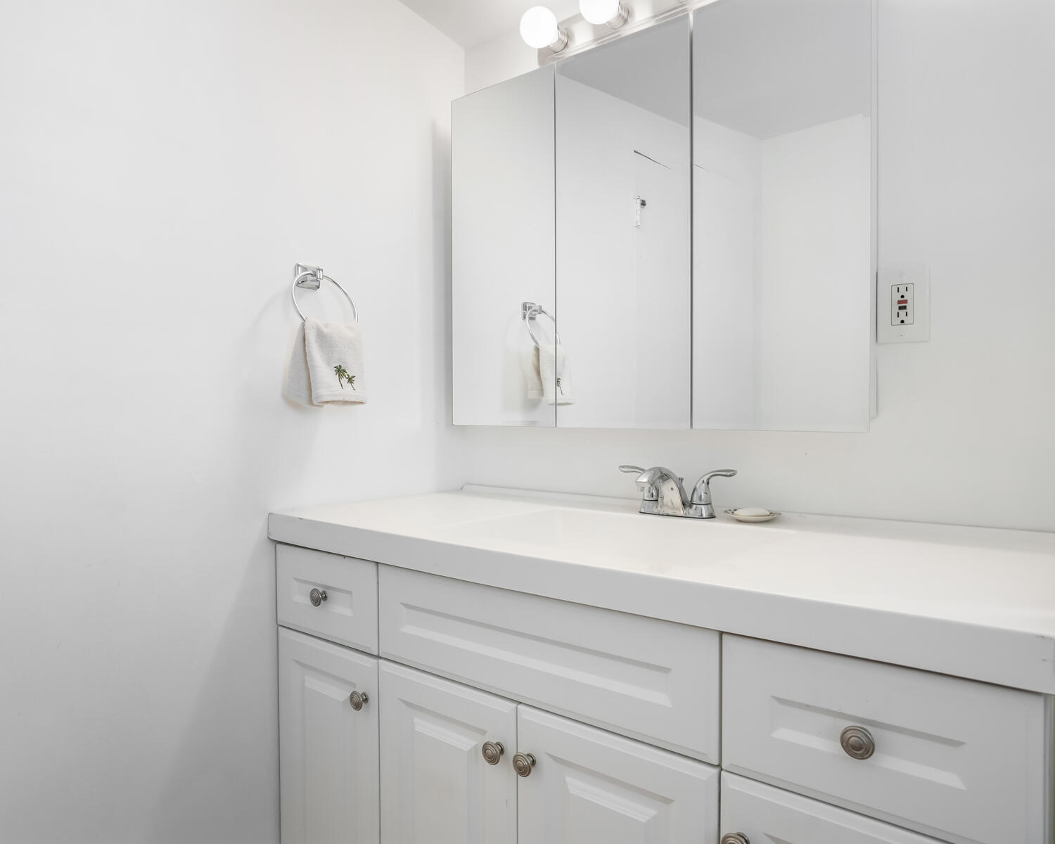 The Estates of Fort Lauderdale - Residential Lease