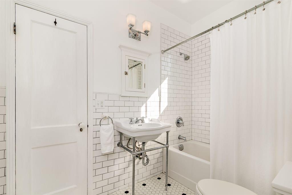 EL CID - Residential