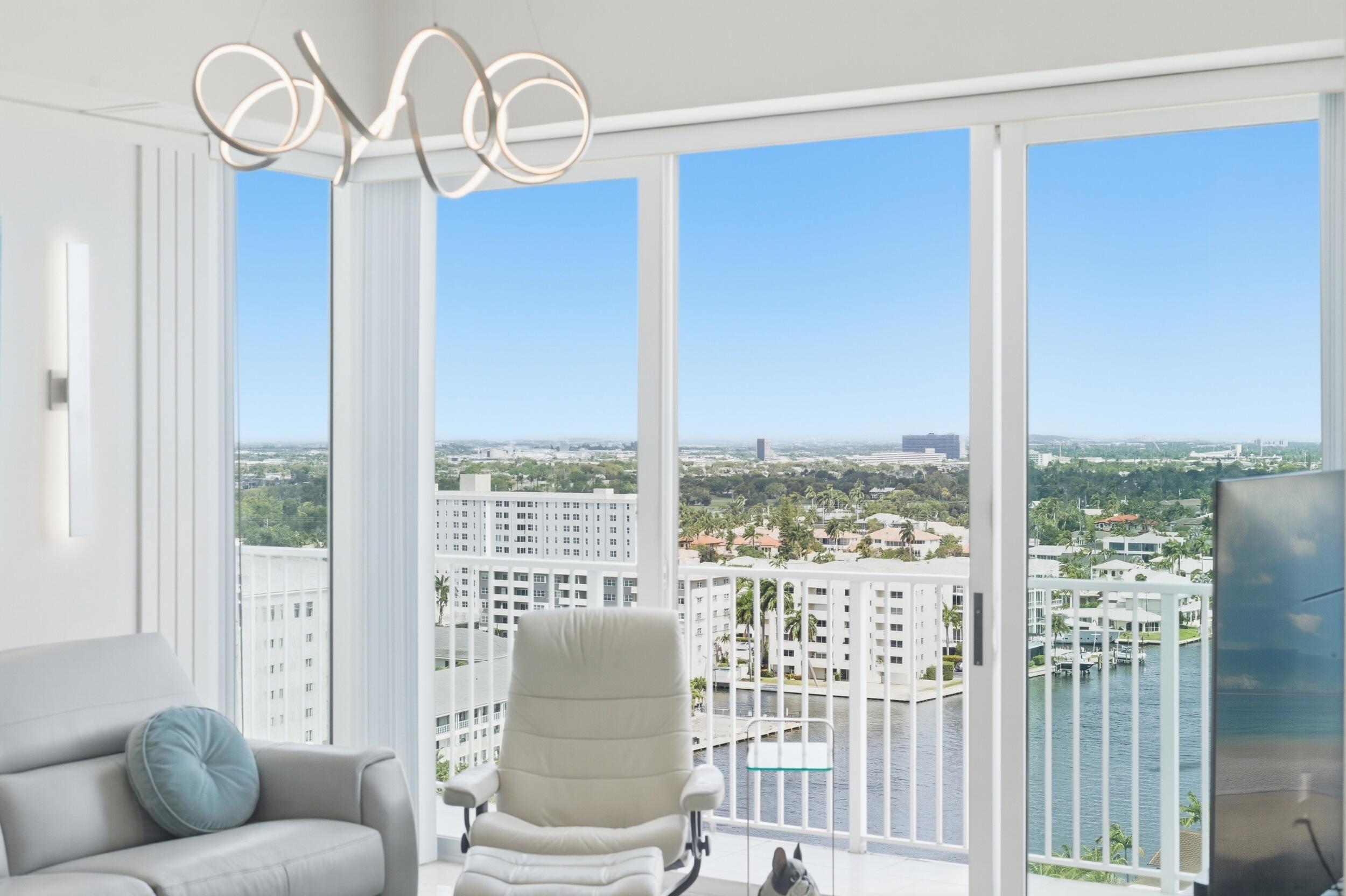 TIDES AT BRIDGESIDE SQUARE - Residential