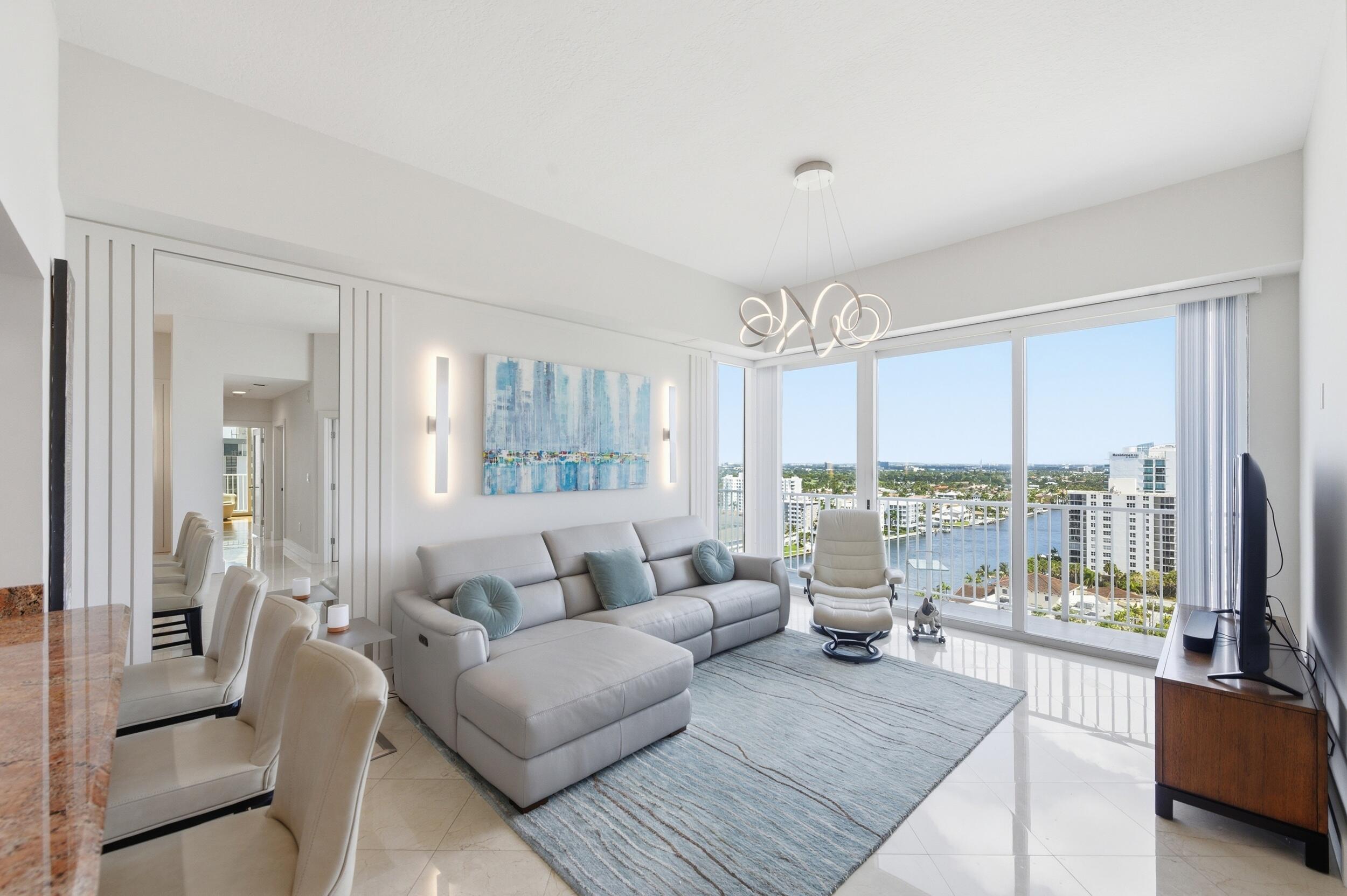 TIDES AT BRIDGESIDE SQUARE - Residential