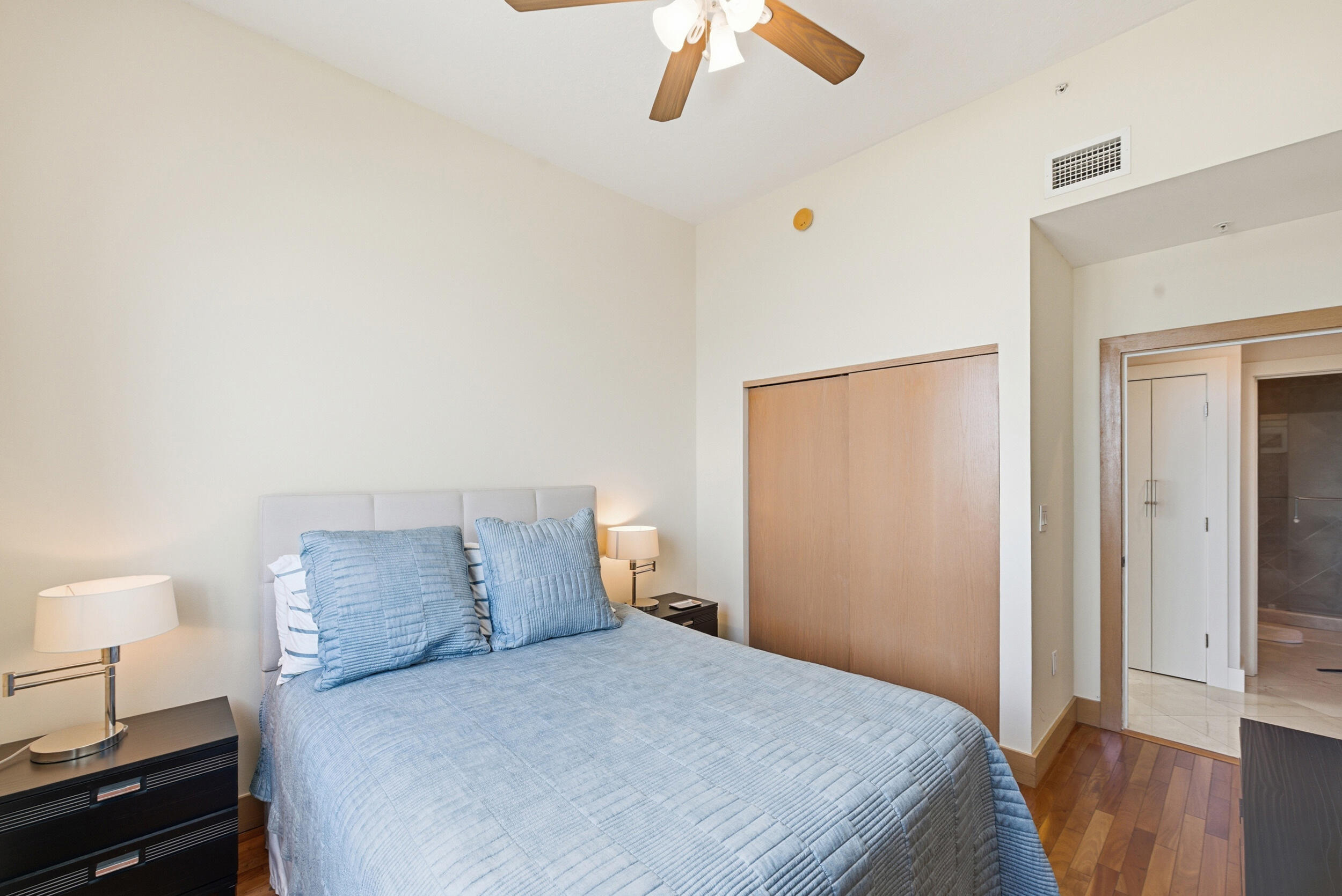 TIDES AT BRIDGESIDE SQUARE - Residential