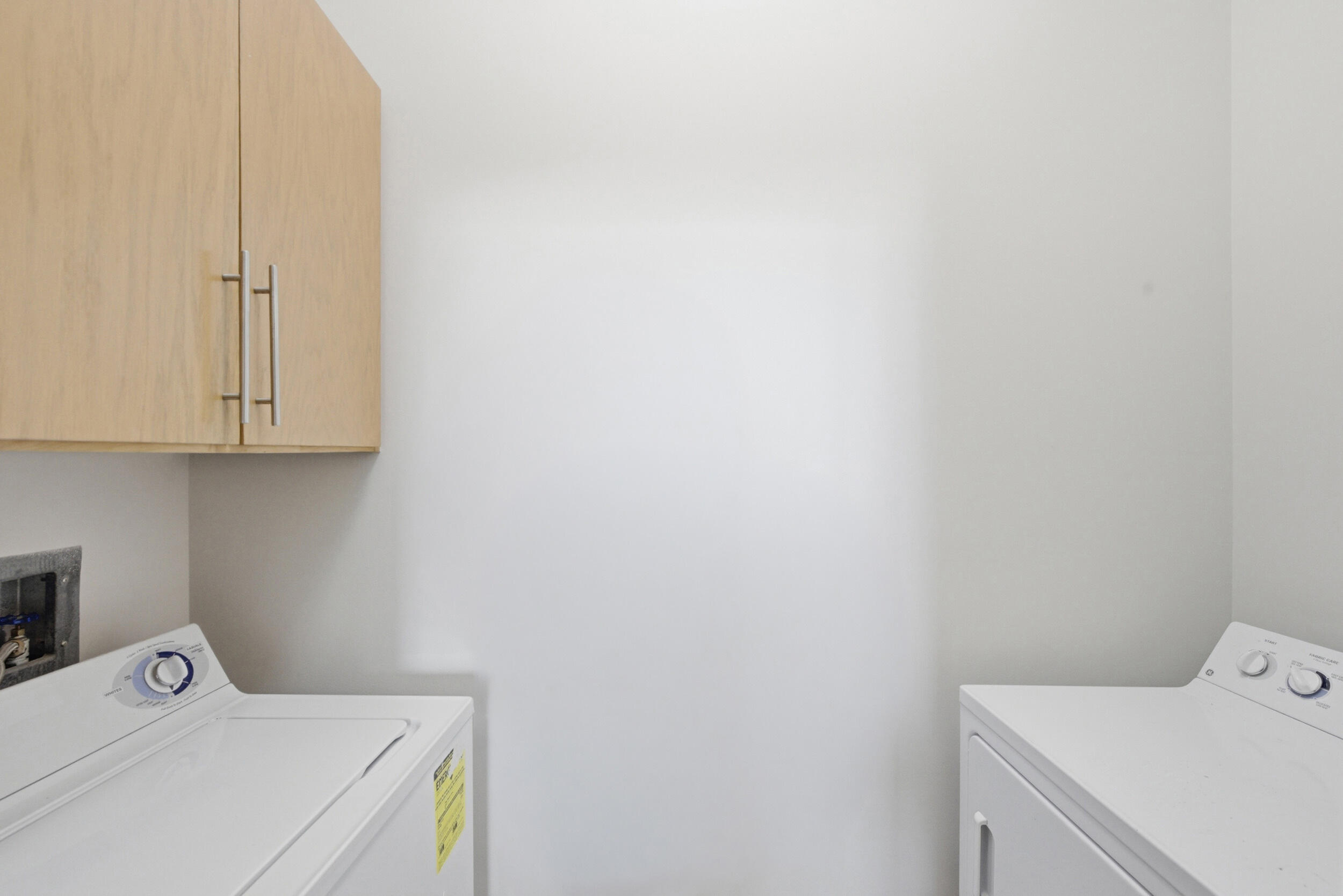 TIDES AT BRIDGESIDE SQUARE - Residential