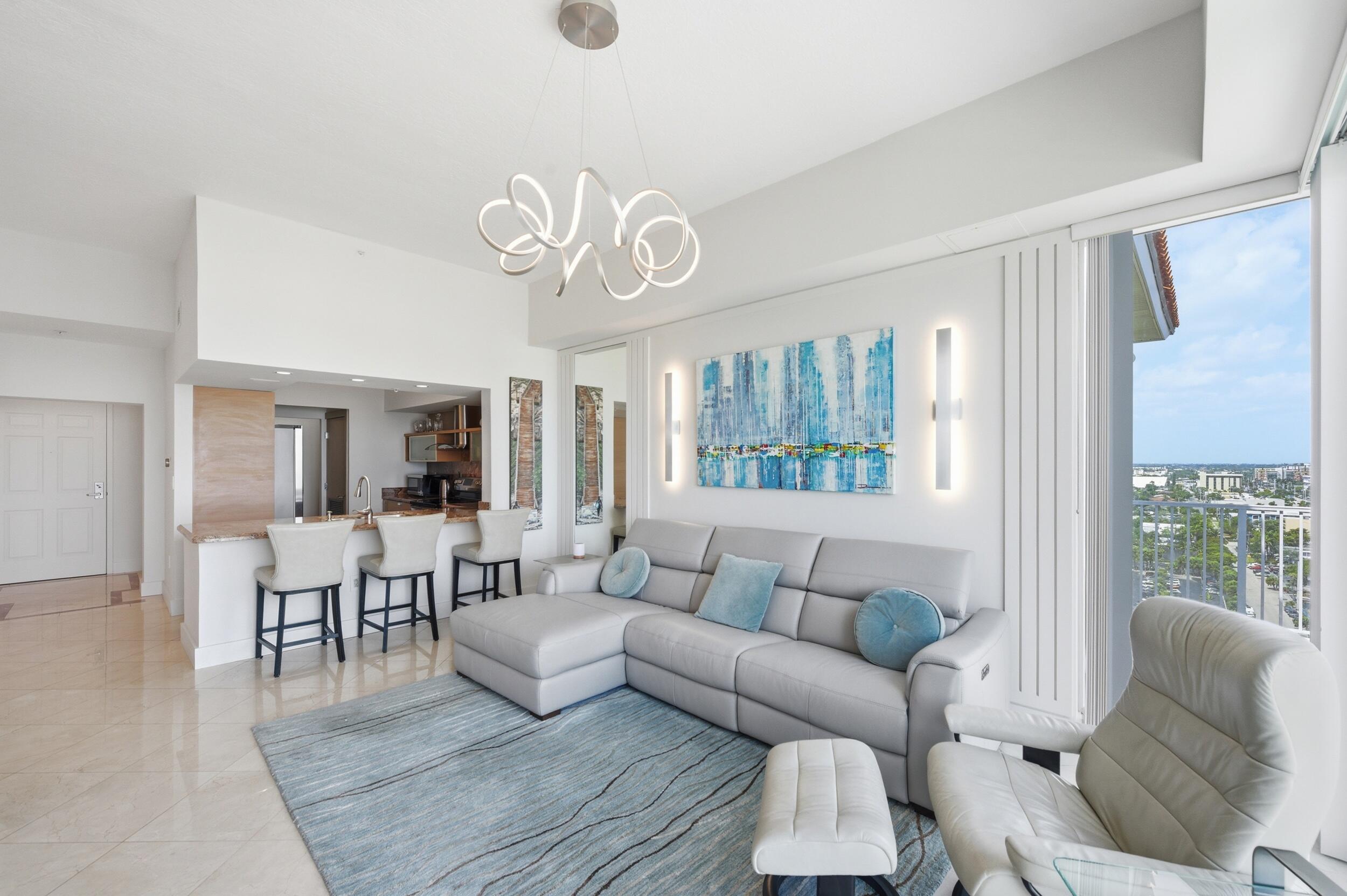 TIDES AT BRIDGESIDE SQUARE - Residential