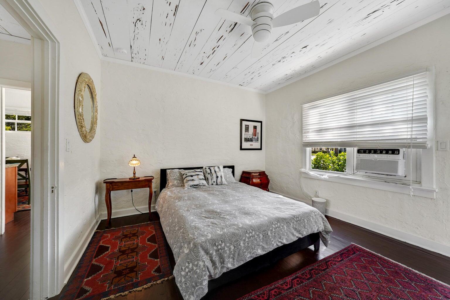 Central Park South Palm Beach - Residential Lease