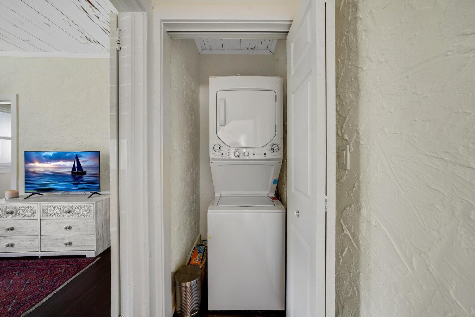 Central Park South Palm Beach - Residential Lease