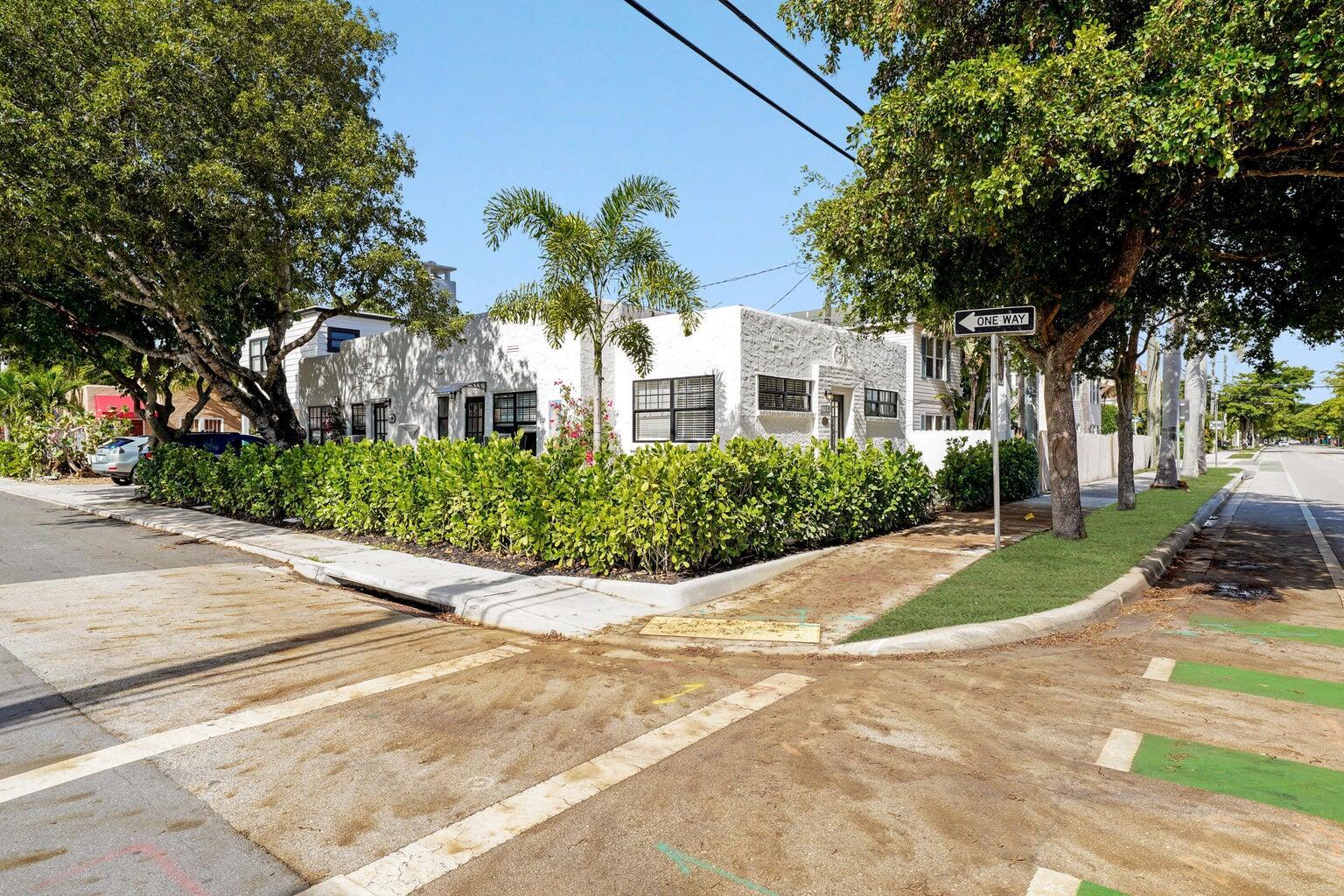 Central Park South Palm Beach - Residential Lease