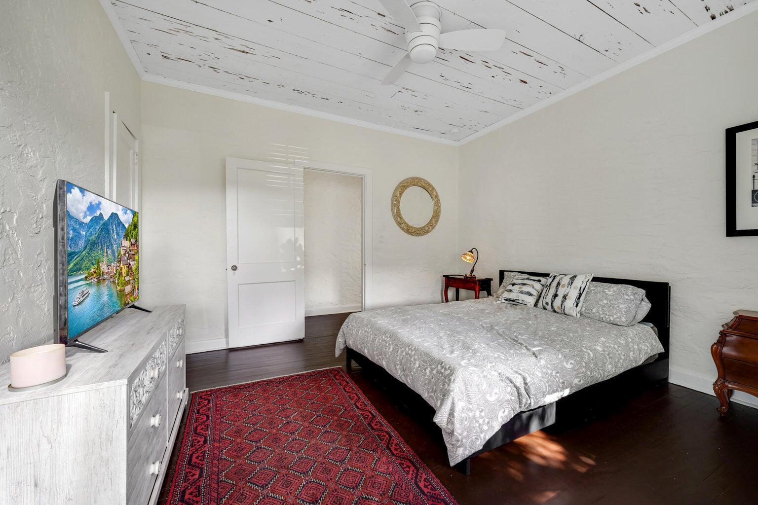 Central Park South Palm Beach - Residential Lease