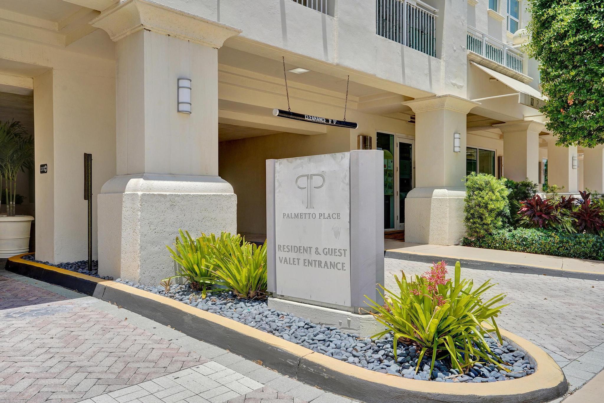 PALMETTO PLACE CONDO - Residential Lease