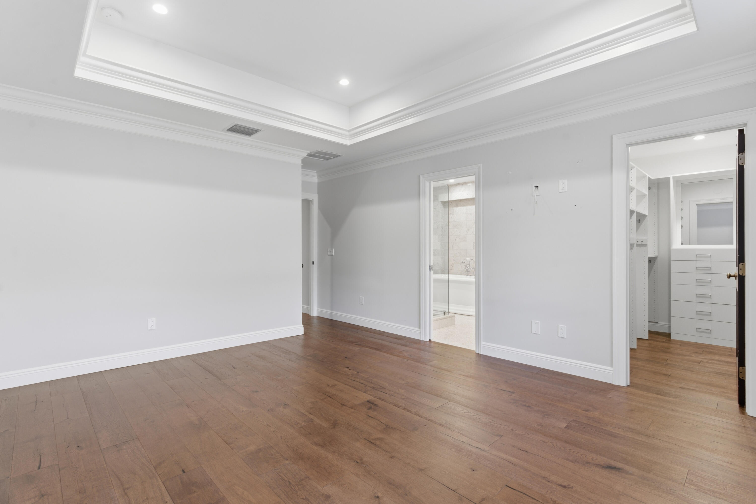 POLO ISLAND CONDO - Residential