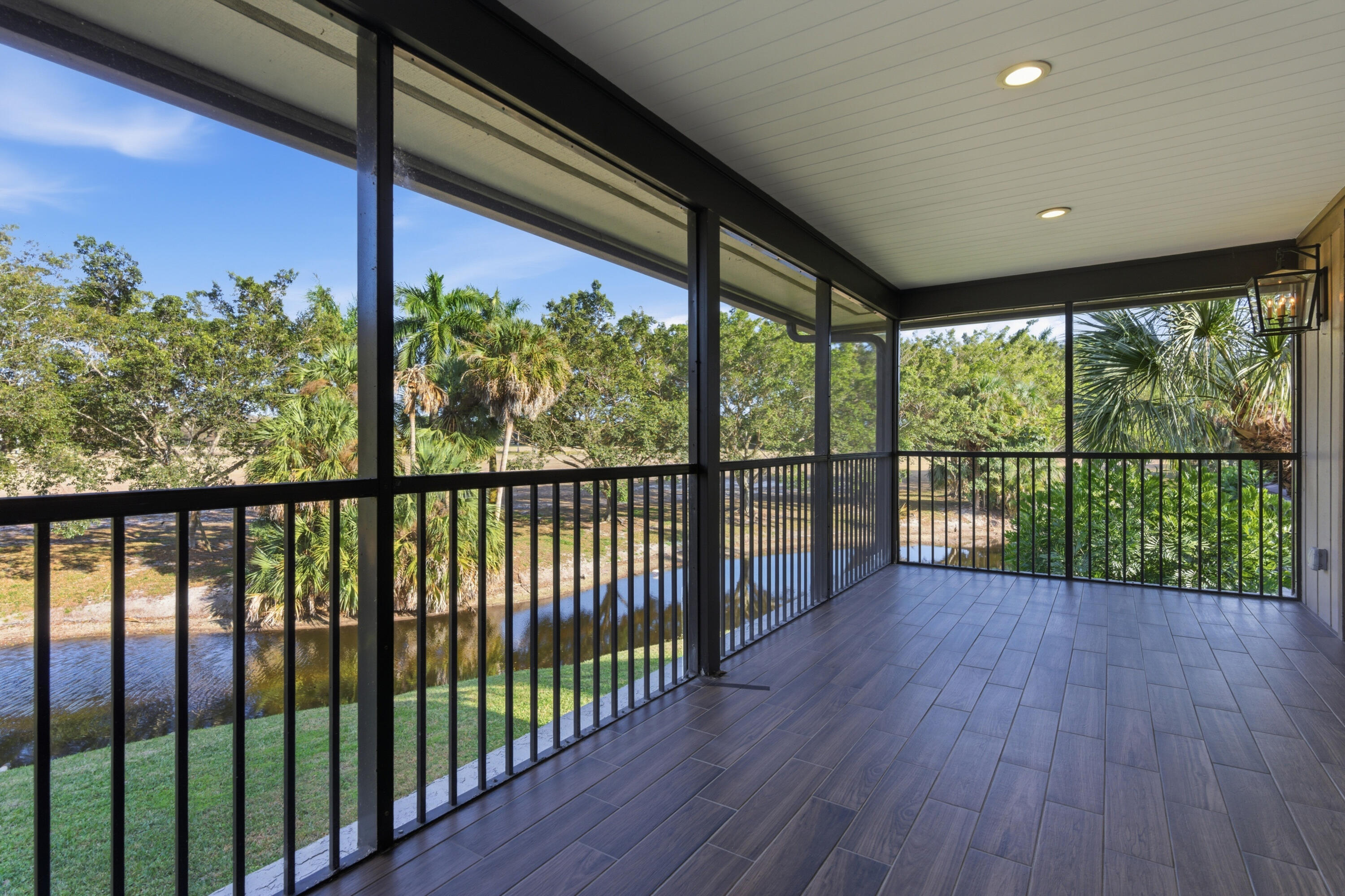 POLO ISLAND CONDO - Residential