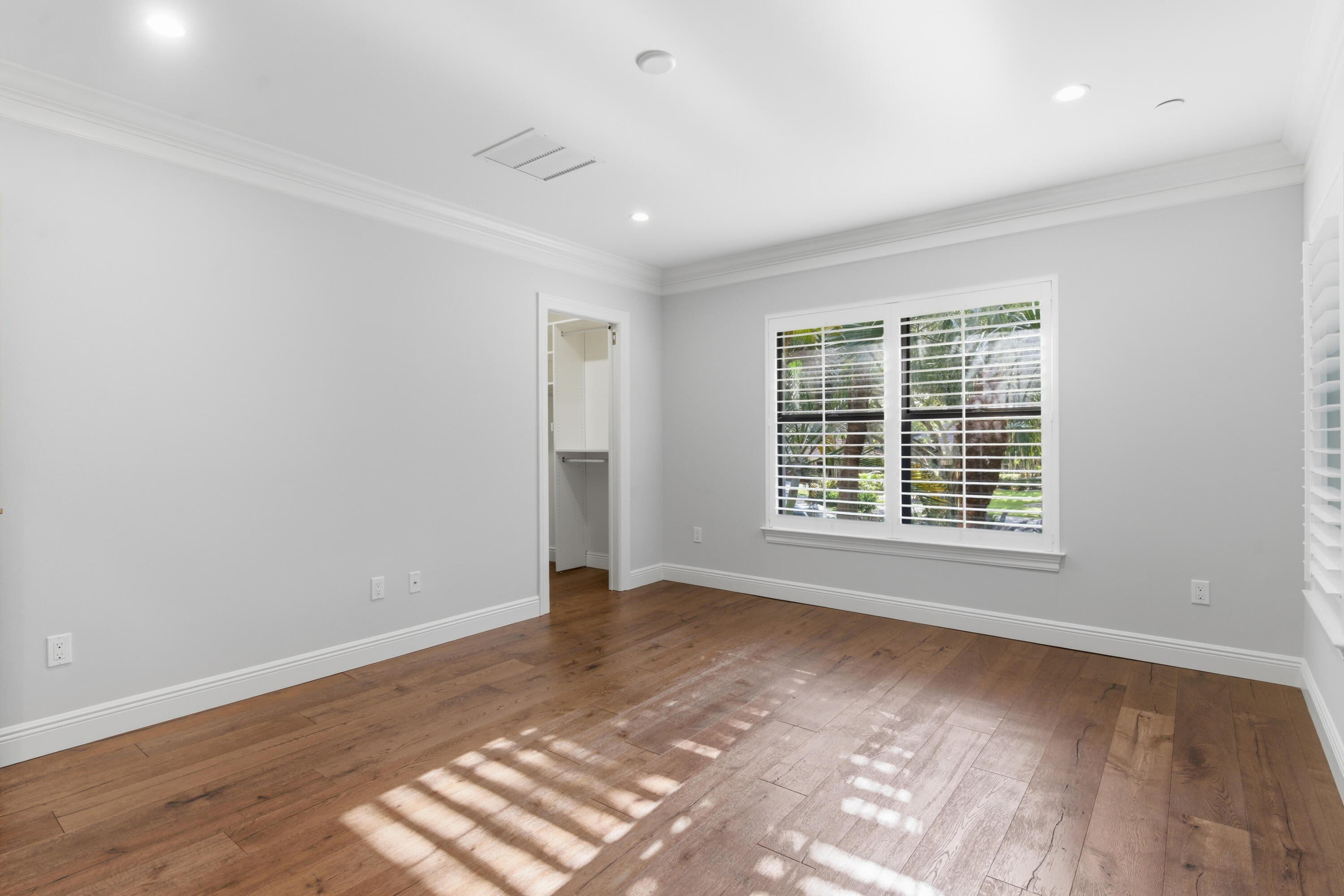 POLO ISLAND CONDO - Residential