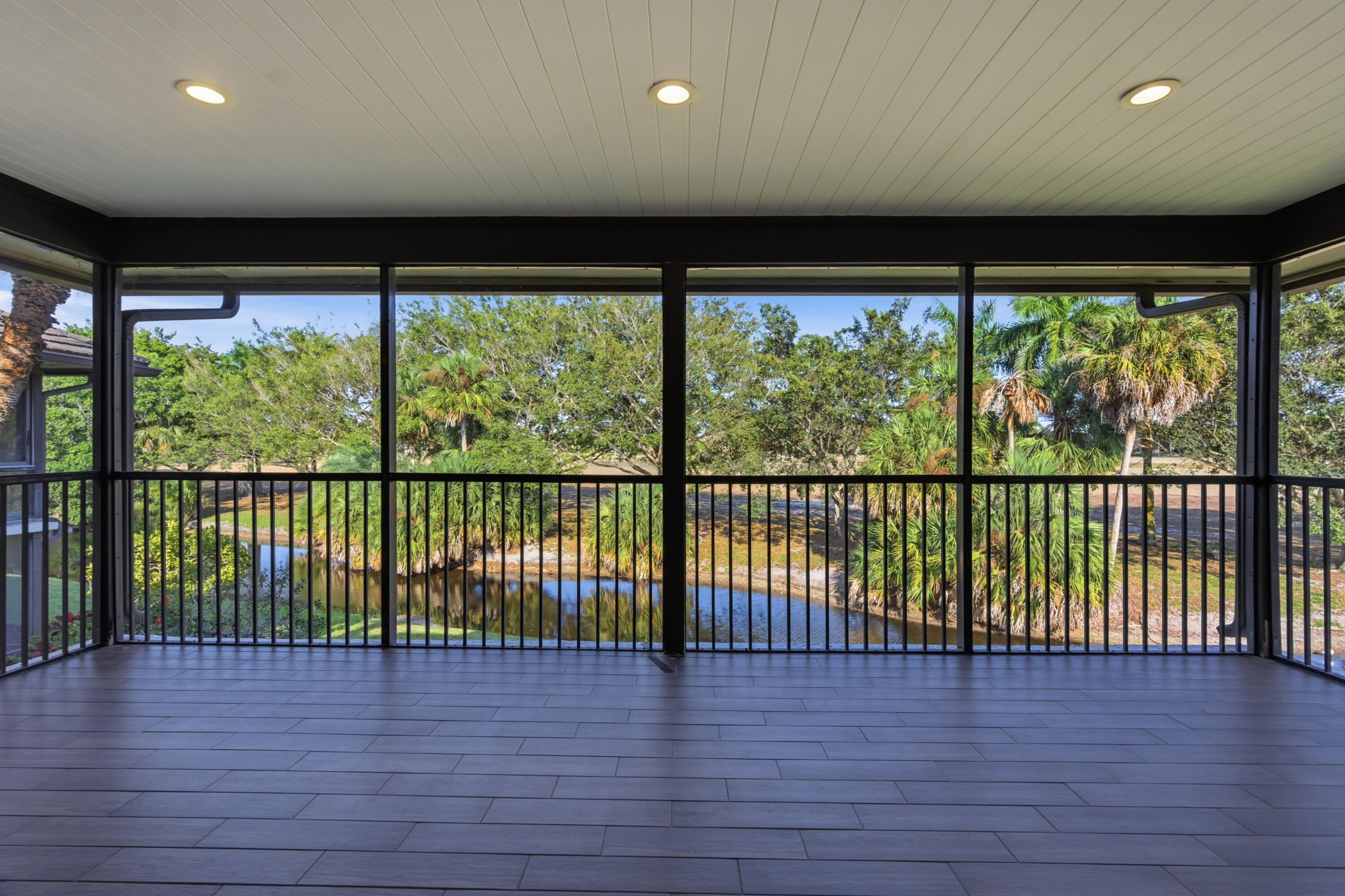 POLO ISLAND CONDO - Residential