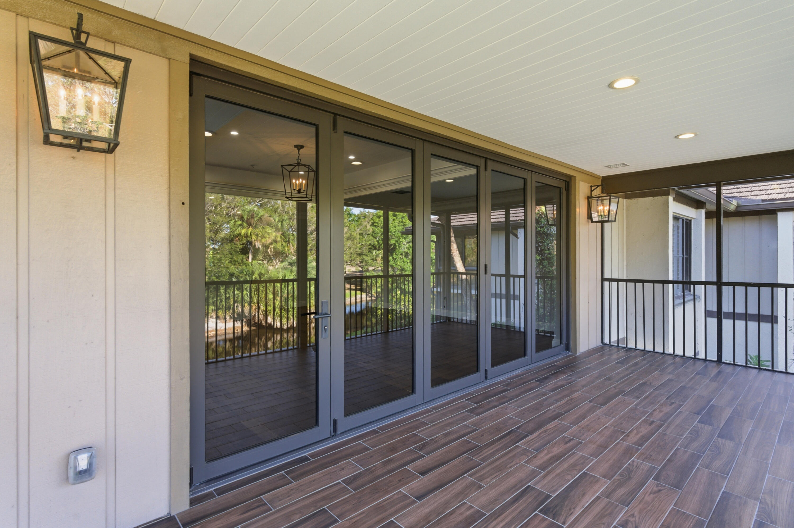 POLO ISLAND CONDO - Residential