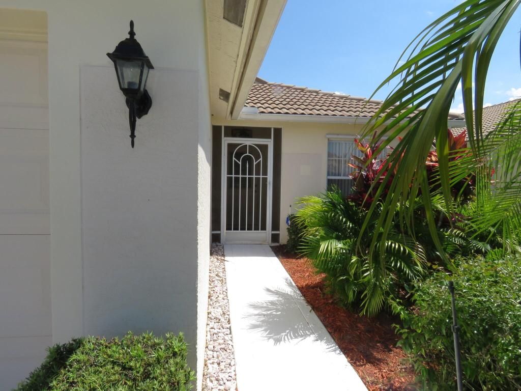 Photo of 823 NW Greenwich Court NW, Port Saint Lucie, FL 34983 (MLS # R10992462)