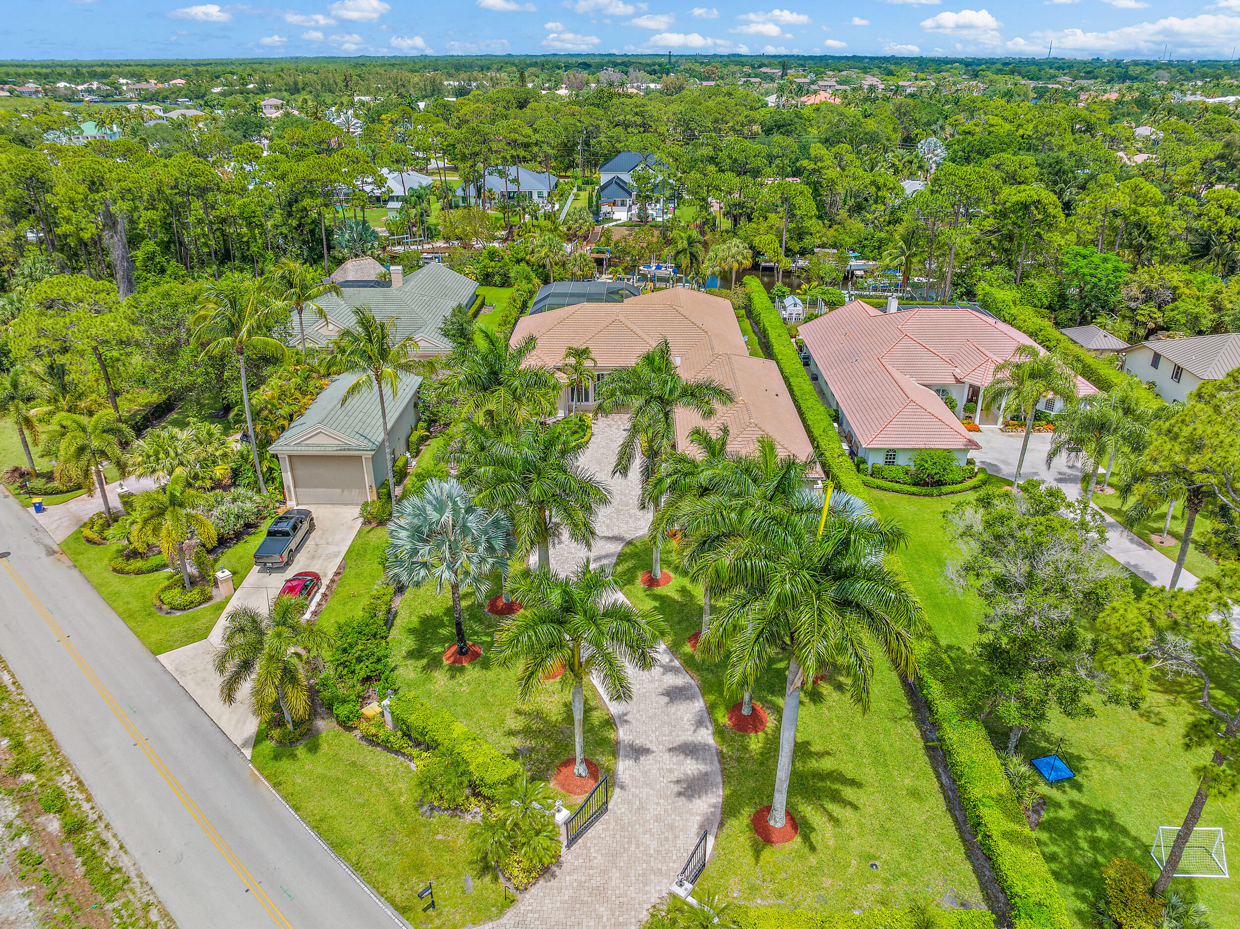 JUPITER RIVER ESTATES - Residential