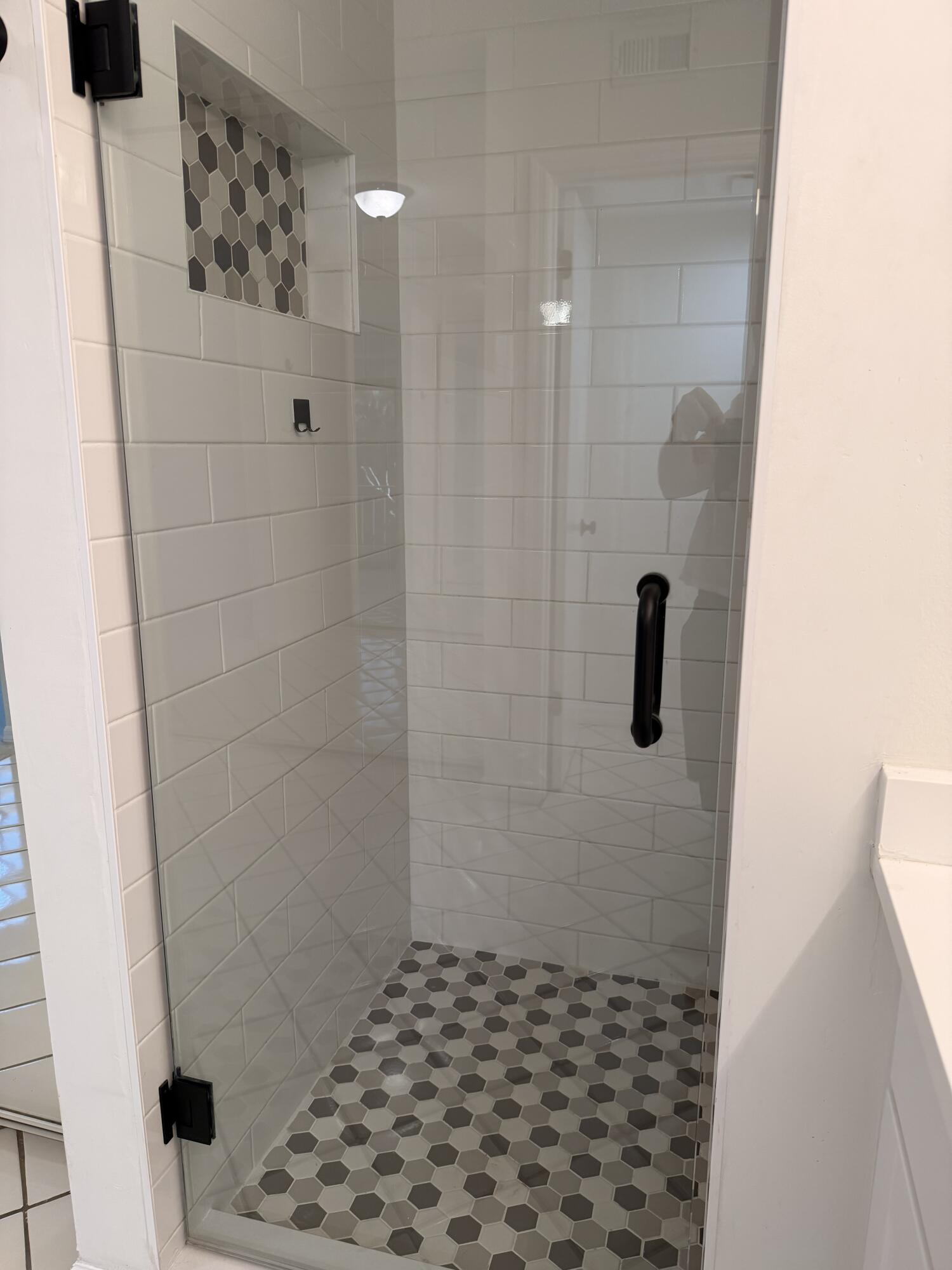 GARDEN LAKES AND GARDEN SQUARE SHOPS - Residential