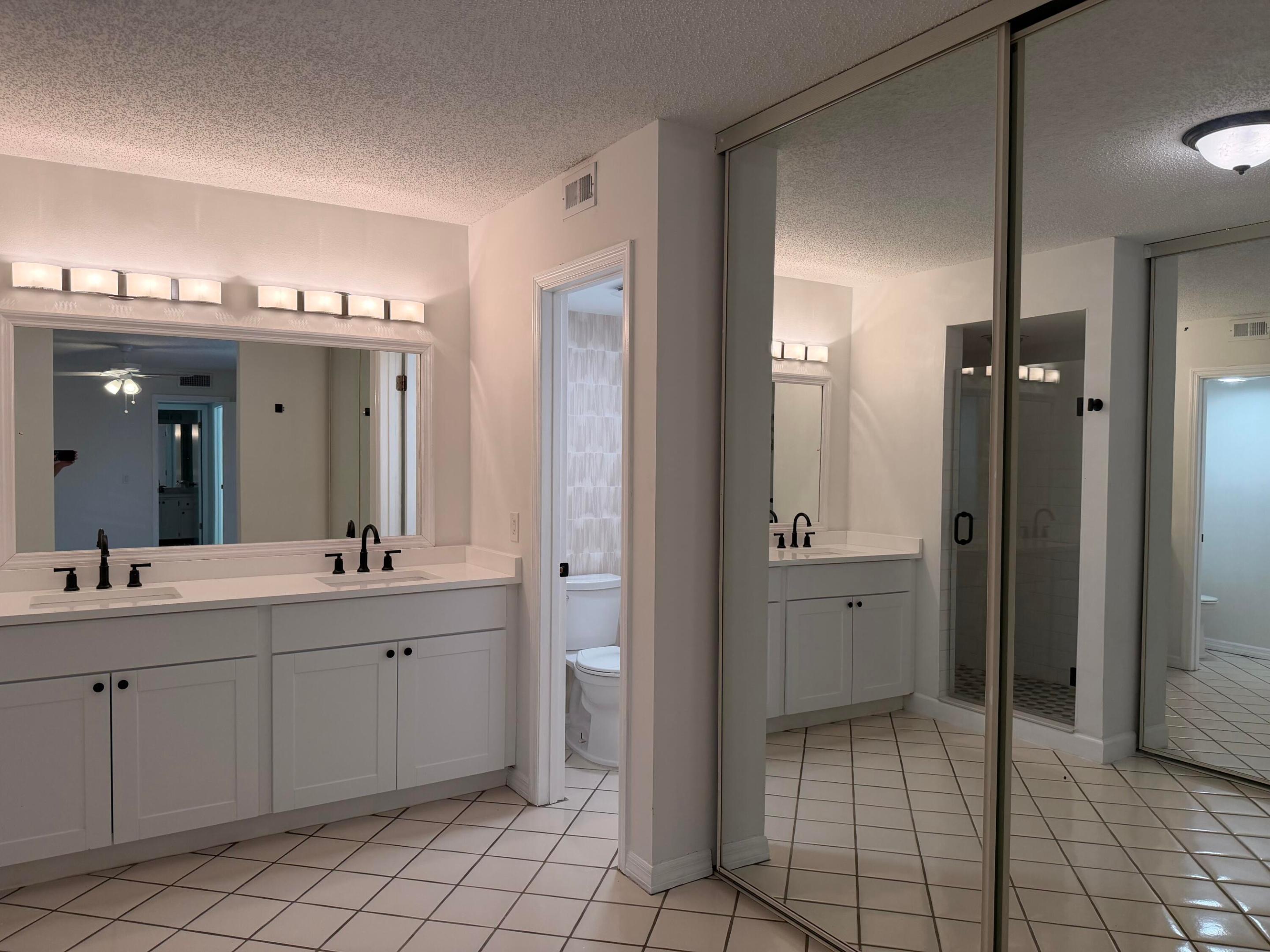 GARDEN LAKES AND GARDEN SQUARE SHOPS - Residential