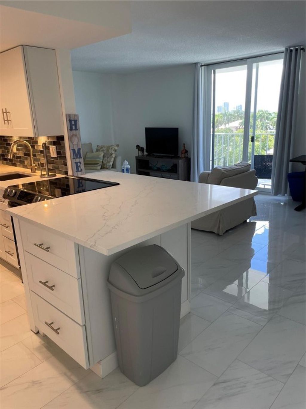 Photo of 1731 SE 15th Street #505, Fort Lauderdale, FL 33316 (MLS # F10515882)