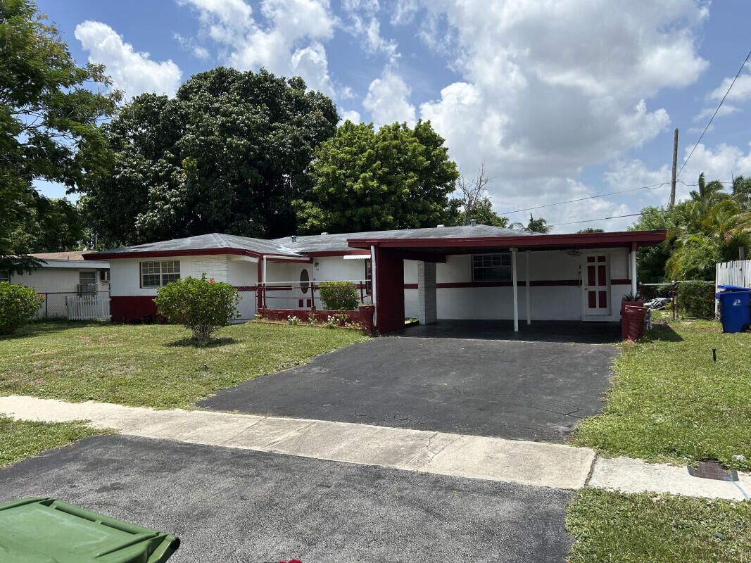 773 W Dayton Circle